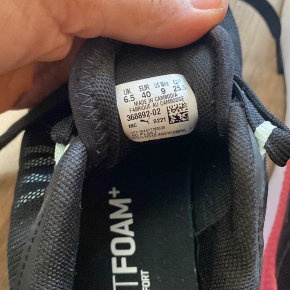 Puma Sneakers - Picture 3 of 5